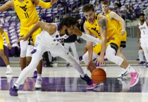 No. 10 West Virginia runs past TCU to record its sixth-straight Big 12 road win